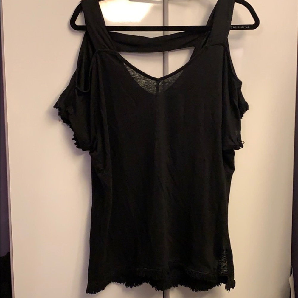 Short sleeve top